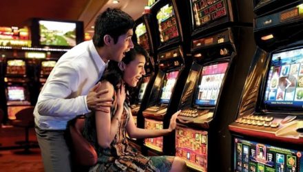 Лудомания: причины зависимости, игровой транс, что делать с игроманом